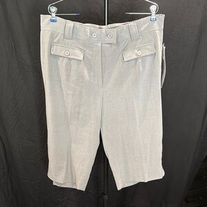 Larry Levine Gray Women's Bermuda Shorts